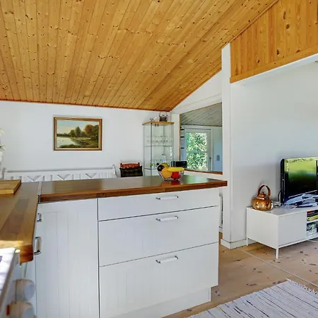 2 Bedroom Awesome In Feriehus