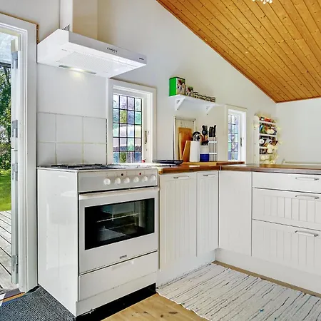 2 Bedroom Awesome In *